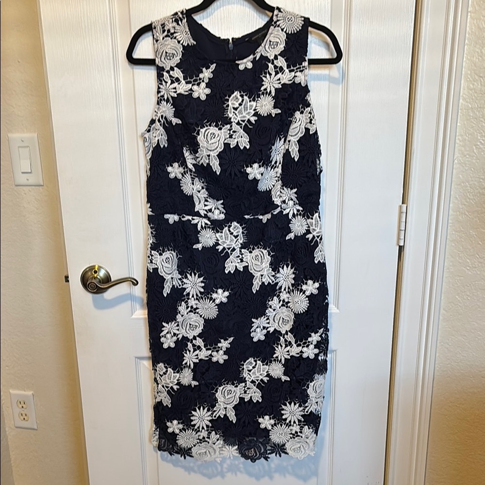 Banana Republic Blue and White Sheath Dress Sleeveless Crew Neck Midi